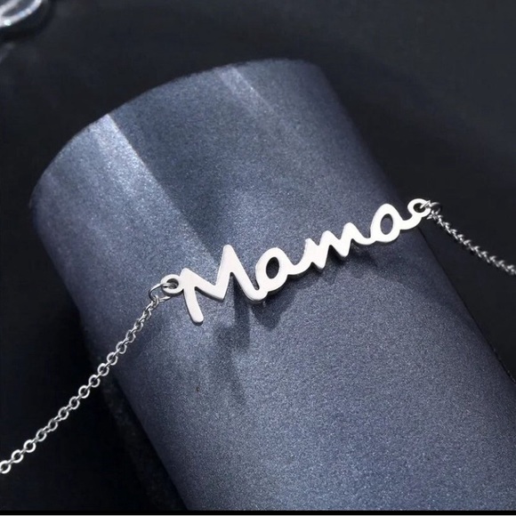 Mama Necklace - Picture 4 of 11